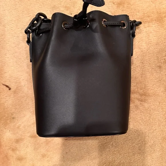 MCM small bucket bag w/ detachable shoulder strap - Picture 7 of 15
